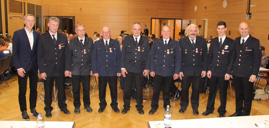 Bürgermeister Michael Schmitt, Manfred Maier, Robert Wehinger, Uwe Seng, Martin Strobel, Markus Rist, Andreas Käfer,Michael Toleikis, Sascha Eichkorn